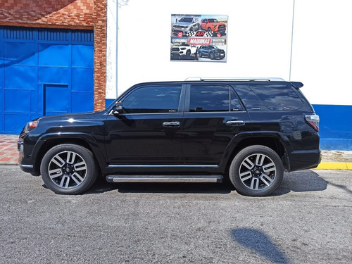 Imagen 2 de 9 de Toyota 4runner