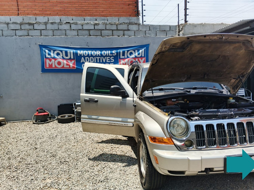Jeep Cherokee Liberty 2006 Automático 4x2 Kj