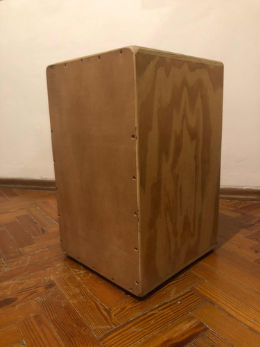 Cajon Peruano Usado