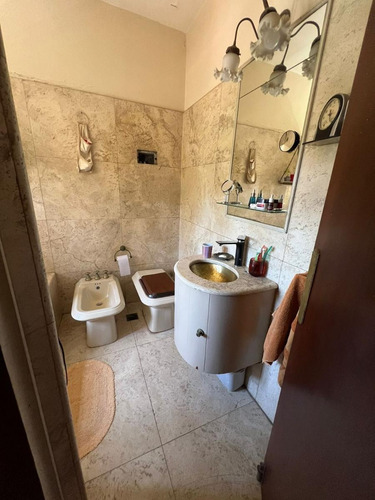 Casa De Categoría En Venta - Bajada Del Cerro
