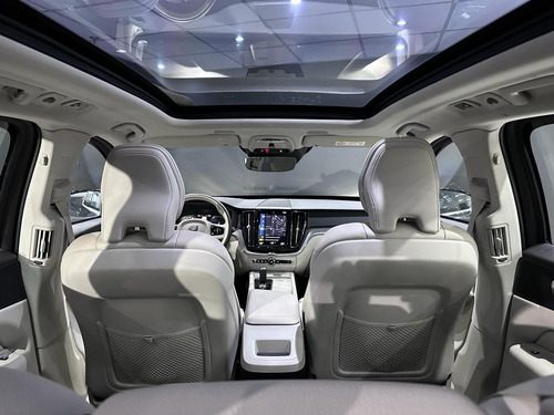 Volvo XC60 60 T-8 HÍBRIDO MOMENTUM 2.0 5p