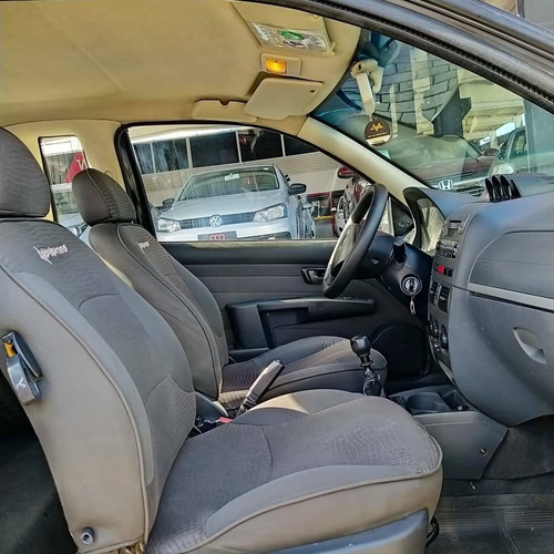 Imagem 8 de 9 de Fiat Strada 1.8 Mpi Adventure Ce 16v Flex 2p Manual