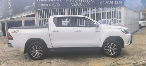 Toyota Picape Cabine Dupla Toyota Hilux Cabine Dupla 2.8 TDI SRX CD 4x4 (Aut)