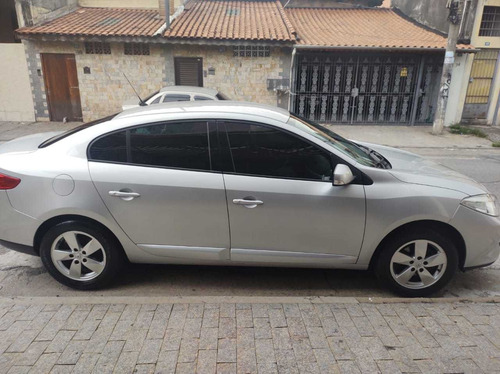 Renault Fluence 2013 2.0 Dynamique Hi-flex 4p