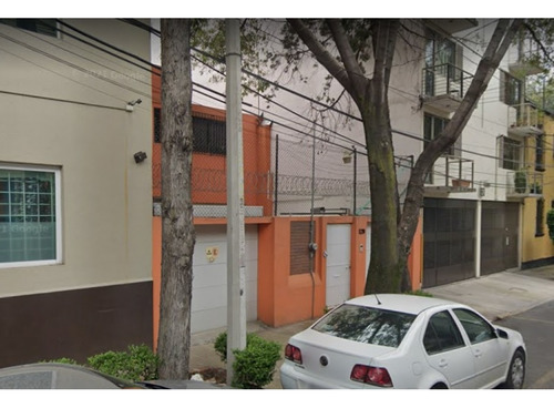 Casa En Remate En S Pedro De Los Pinos, Fg-375