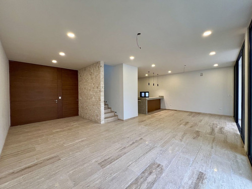 Casa En Venta Ubicada En Moravia Temozón Norte, Entrega Inmediata