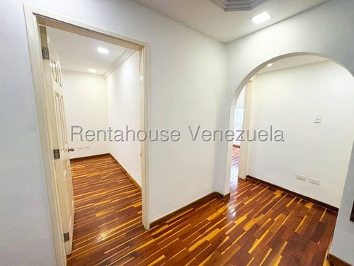 Apartamento En Venta En Altamira Chacao Caracas Angela Tochon Remodelado