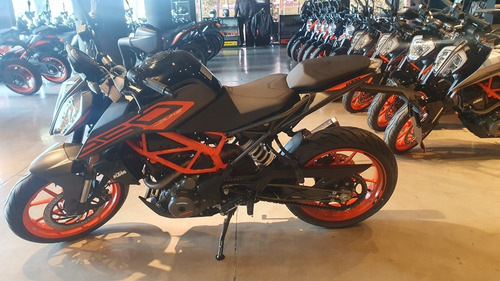 Imagen 2 de 24 de Duke 250 2023 0km Ktm Financiación A Tna 0 % -no Dolar Blue
