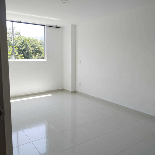 Imagen 11 de 14 de Apartamento Copacabana 2 Habitaciones, Parqueadero,ascensor