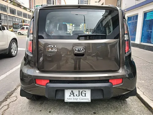 Kia Soul SOUL LX MT