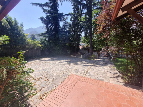 Gran Casa En Precioso Terreno Del Arrayán