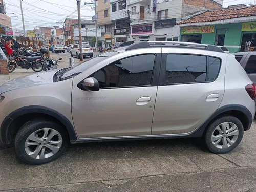 Renault Stepway 1.6 Expression / Zen