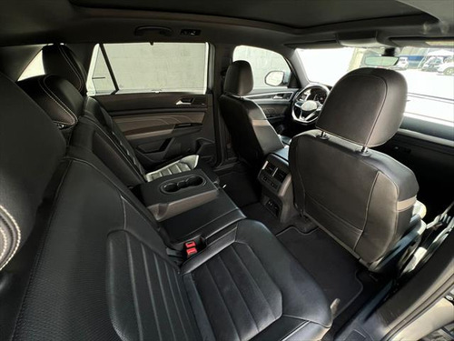 Volkswagen Cross Sport 3.6 R-Line At