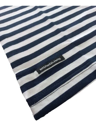 Remera rayada azul y blanca sale