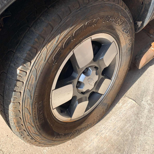 Imagem 3 de 8 de Sucata De S10 2.8 Executive 4x4 2010 Pra Retirar Peças