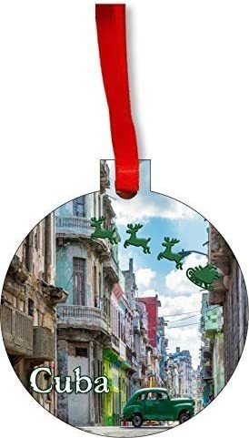 Papá Noel Y Trineo Que Monta Sobre La Habana Vieja, Cuba Red