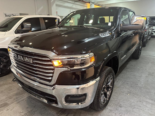 RAM 1500 3.0 Laramie 4X4 At8