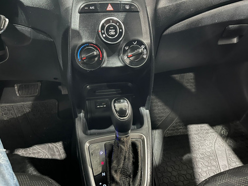 Hyundai HB20 C.Style/C.Plus 1.6 Flex 16V Aut.