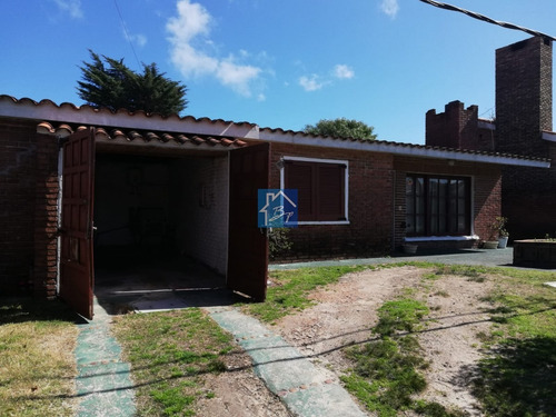 Casa En Venta, Playa Mansa, Punta Del Este- Ref: 928