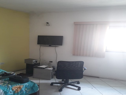 Imagem 2 de 10 de Sobrado, Conceicao, Osasco, 1 Dorm - 6202