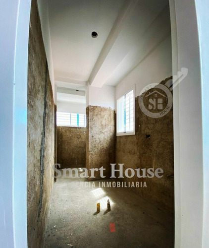 Llev18m-abev02m Smart House Vende Comodo Townhouse En Obra Limpia Urb Andres Bello.