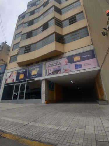 Imagen 1 de 2 de Venta - Cochera Pleno Centro