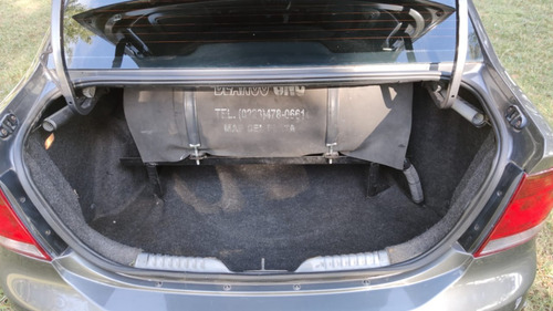 Volkswagen Voyage 1.6 Comfortline Plus 101cv