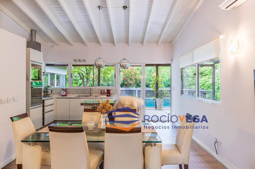 Imagen 6 de 24 de Casa En Venta Estilo Racionalista En Campos De Álvarez Country Club - Moreno
