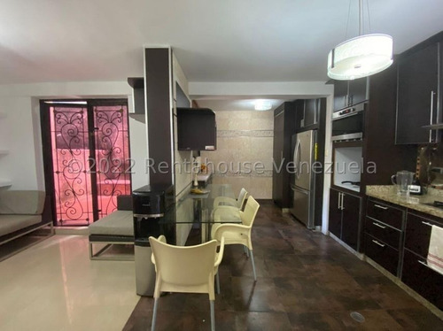 Imagen 10 de 22 de Marol Rentahouse Vende Townhouse En Lomas Del Este Valencia 23-9286