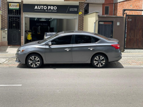 Nissan Sentra Full Exclusive 1.8