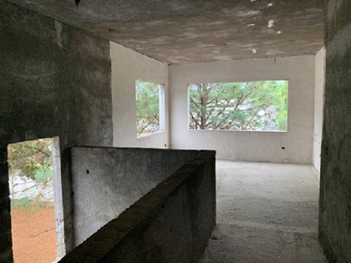Imagen 16 de 24 de Terreno Con Casa En Obra Gris