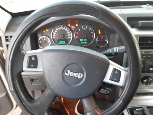 Imagen 12 de 14 de Jeep Cherokee Kk Liberty 4x4 Limited Gas Y A Gasoli