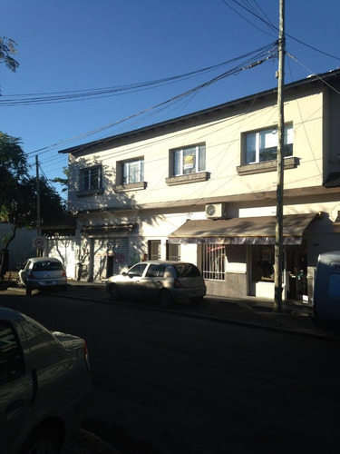 Imagen 2 de 6 de 3 Oficinas + 4 Locales En Esquina Sobre Avenida