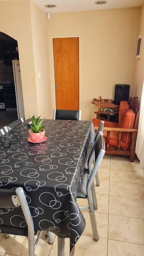 Imagen 12 de 21 de Casa De 4 Ambientes En Bella Vista