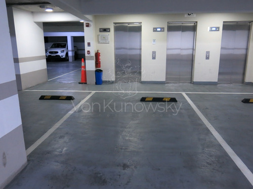 Imagen 24 de 28 de Oficina En Venta En Excelente Ubicación, Metro Manuel Montt.