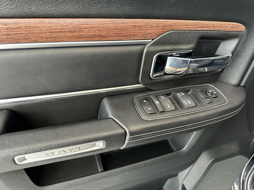 RAM 1500 5.7 Laramie Atx V8