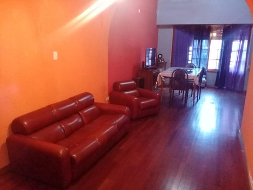 Casa De 145 M2 Cub. 3 Amb Con Cochera. Patio. Jardin. * Villa Lynch