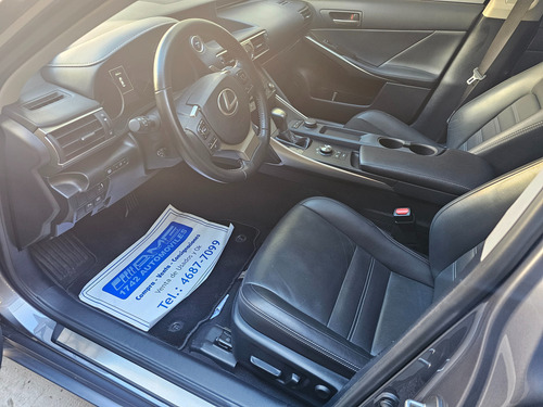 Lexus IS 2.5 300H Luxury