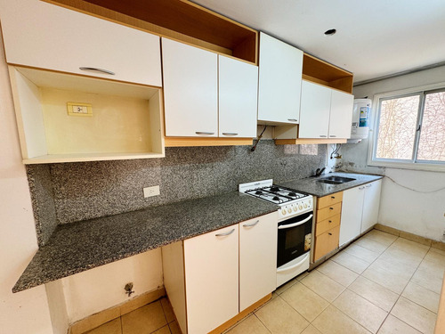 Departamento Con Cochera Propia A La Venta !