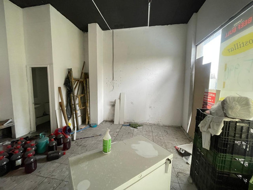 Arriendo Local Comercial De 67,82 M2, Metro Monte Tabor