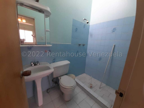 Imagen 17 de 30 de Casa Quinta En Venta En La Urbanización La Rosaleda Zona Este De Barquisimeto Lara, 04245937542 Numero De Contacto Directo, Cerca A La Entrada De Barquisimeto