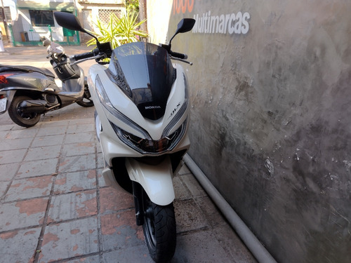 Imagem 4 de 9 de Honda Pcx 150 Dlx Abs 2019