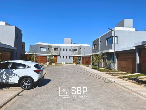 Duplex | Alto Belgrano | 2 Dorm. | Patio