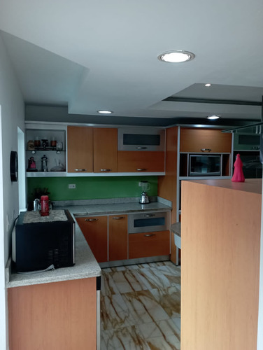 Venta Quinta En La Urb. Bosque De La Lagunita. El Hatillo. Milthonhouse53