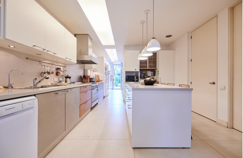 Venta - Casa 8 Ambientes - Vicente López