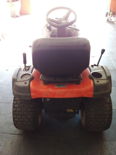 Imagem 2 de 4 de Trator De Grama Husqvarna Lt 1597