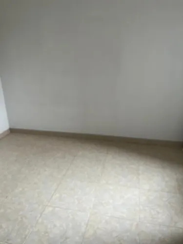 Apartamento Con Excelentes Espacios En Los Colores - Medellín, ¡oportunidad!