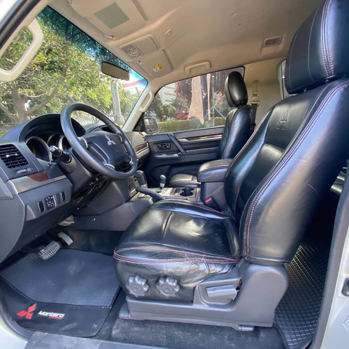Mitsubishi Montero New