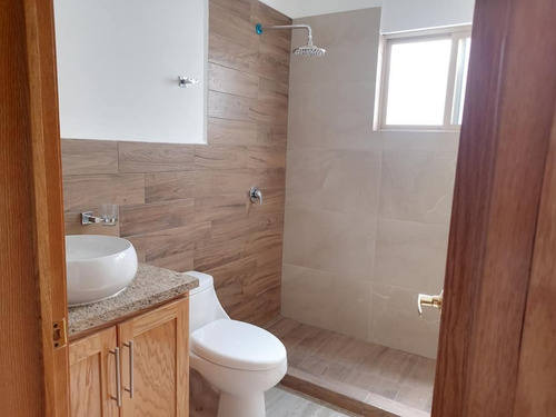 Imagen 12 de 17 de Casa Nueva En Venta Bosques Del Valle Iii, Frente A Parque