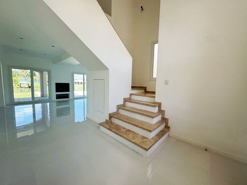 Casa En Venta En Las Glorietas, Nordelta, Tigre